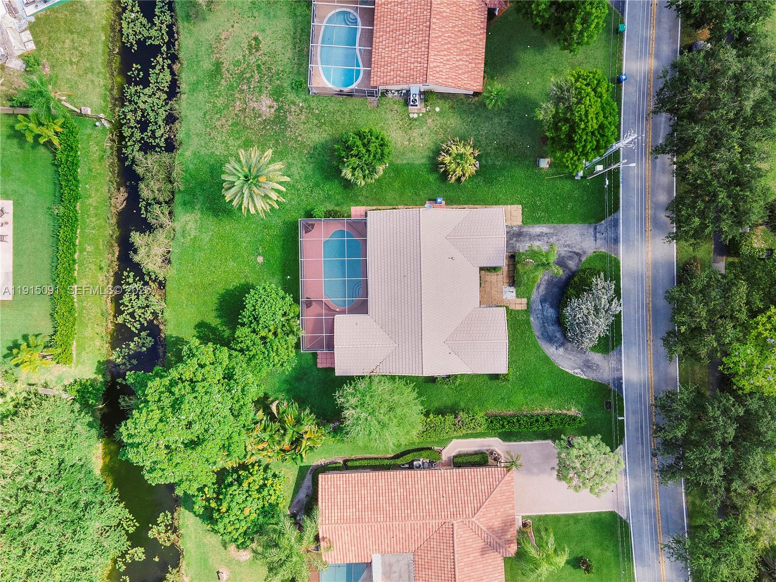 3880 Coral Hills Drive Property Photo 24
