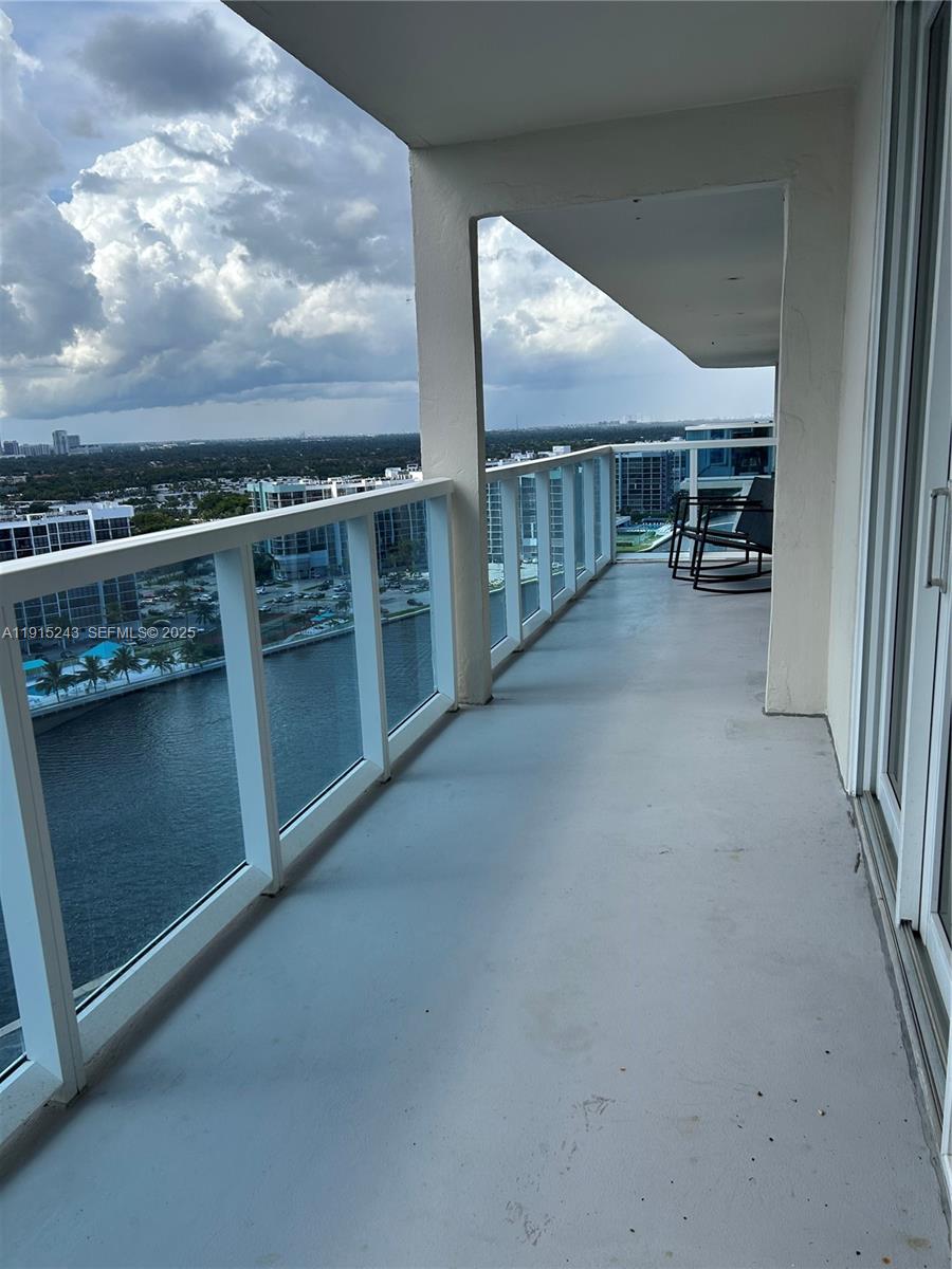3800 S Ocean Drive 1823 Property Photo 2