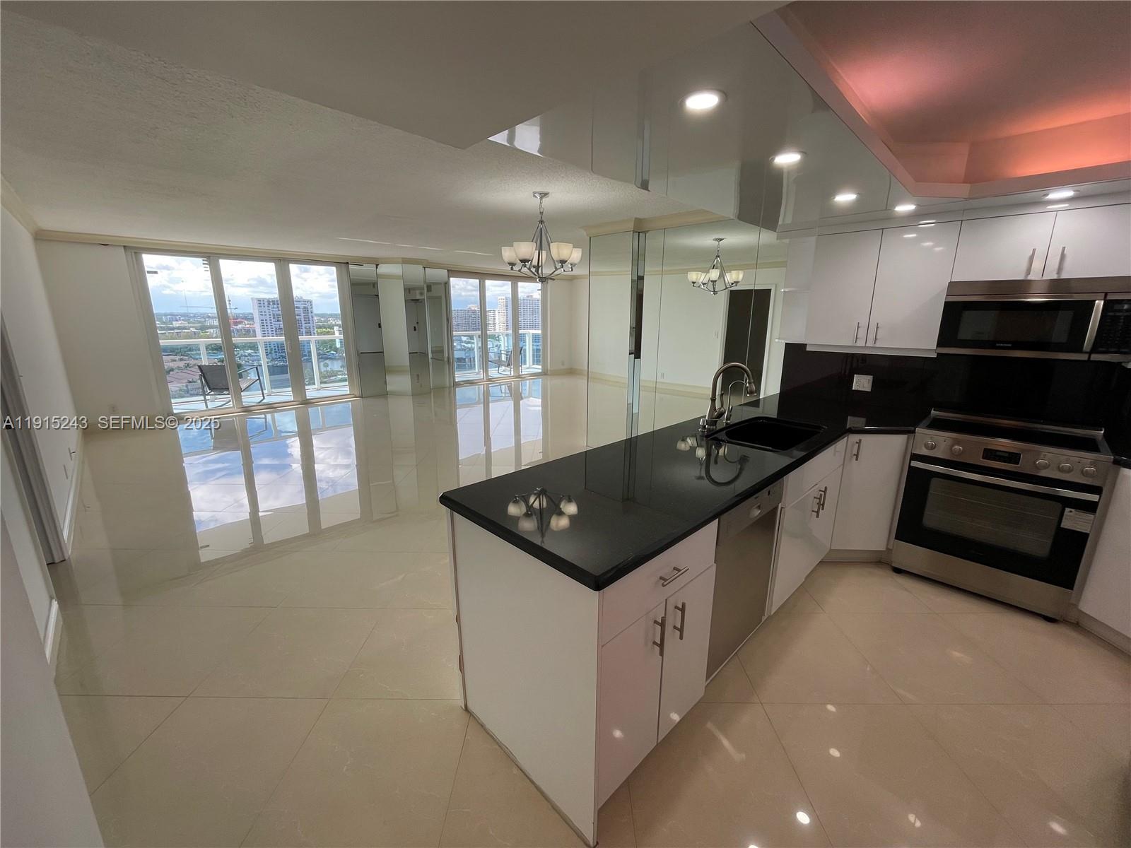 3800 S Ocean Drive 1823 Property Photo 5
