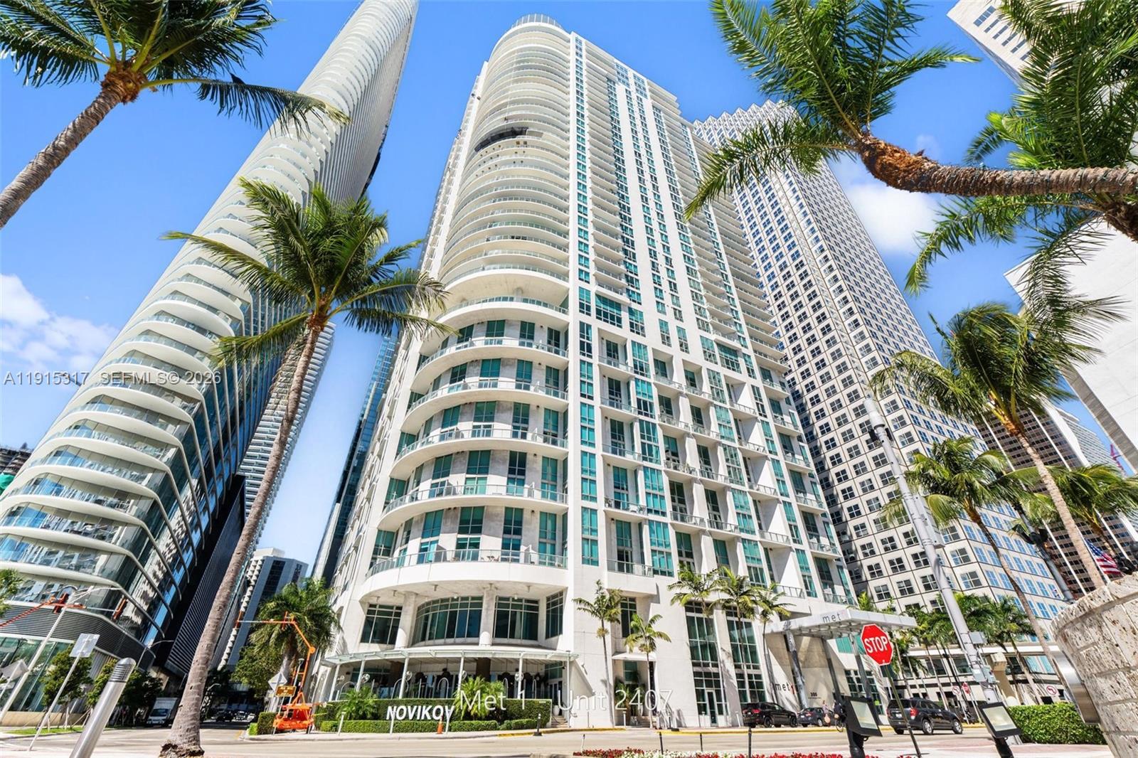 300 S Biscayne Boulevard T-2407 Property Photo 2