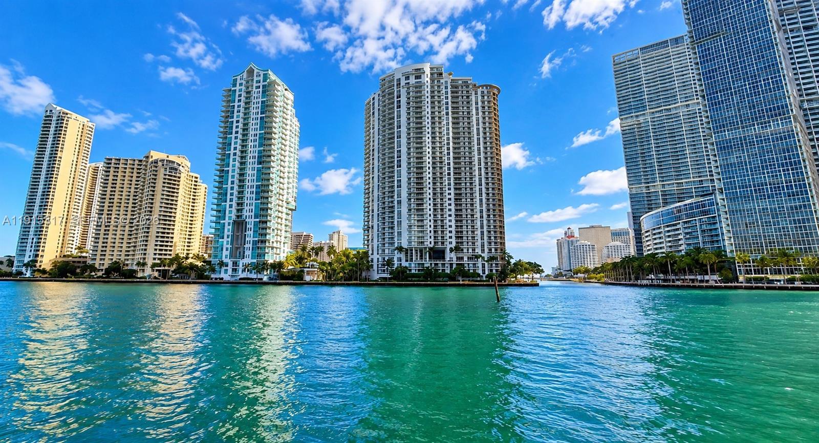 300 S Biscayne Boulevard T-2407 Property Photo 6