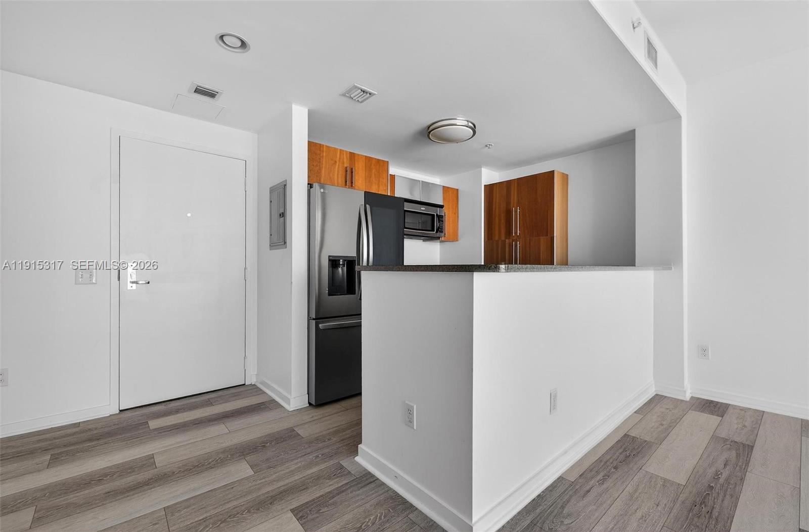 300 S Biscayne Boulevard T-2407 Property Photo 15