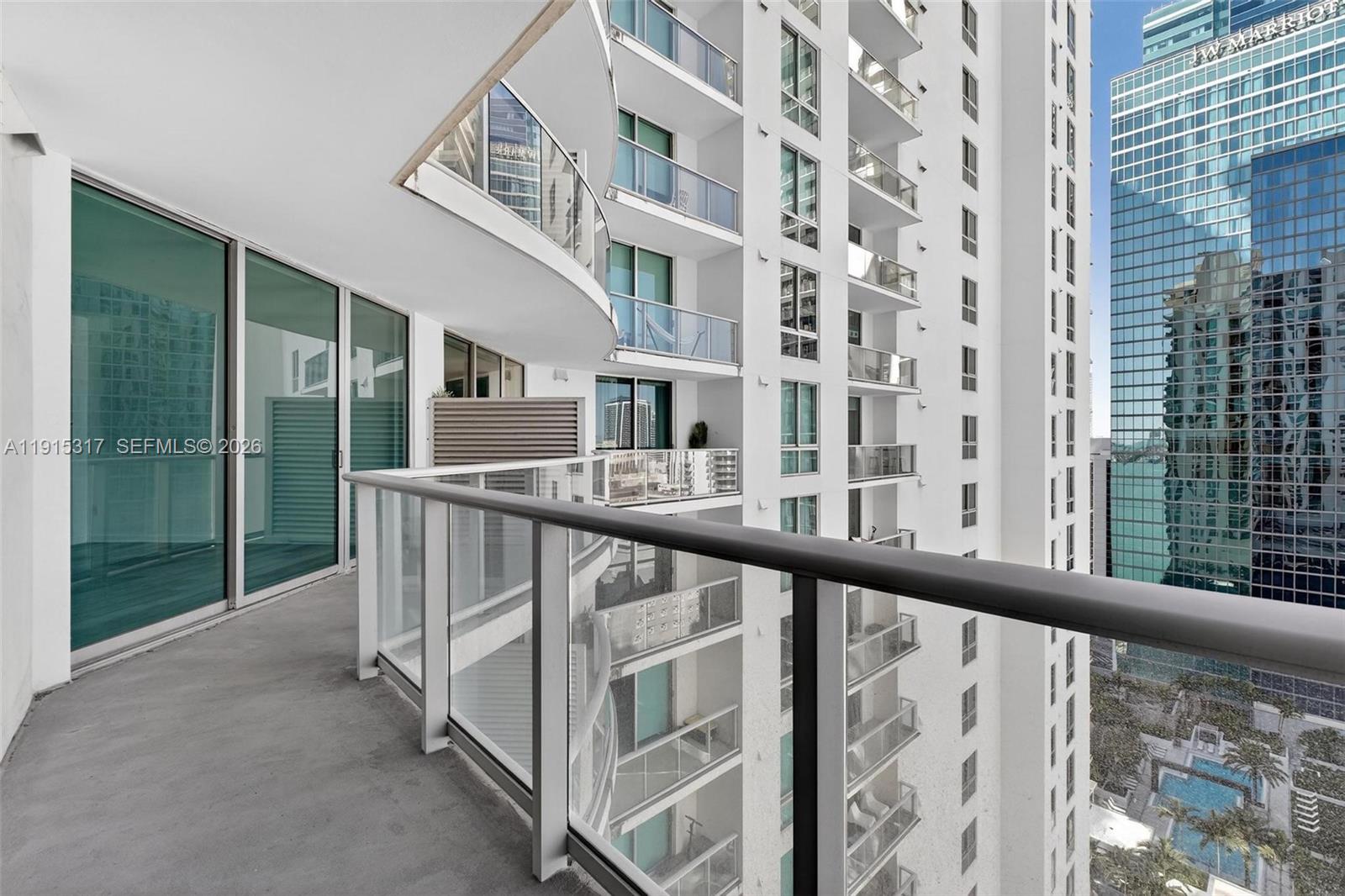 300 S Biscayne Boulevard T-2407 Property Photo 21
