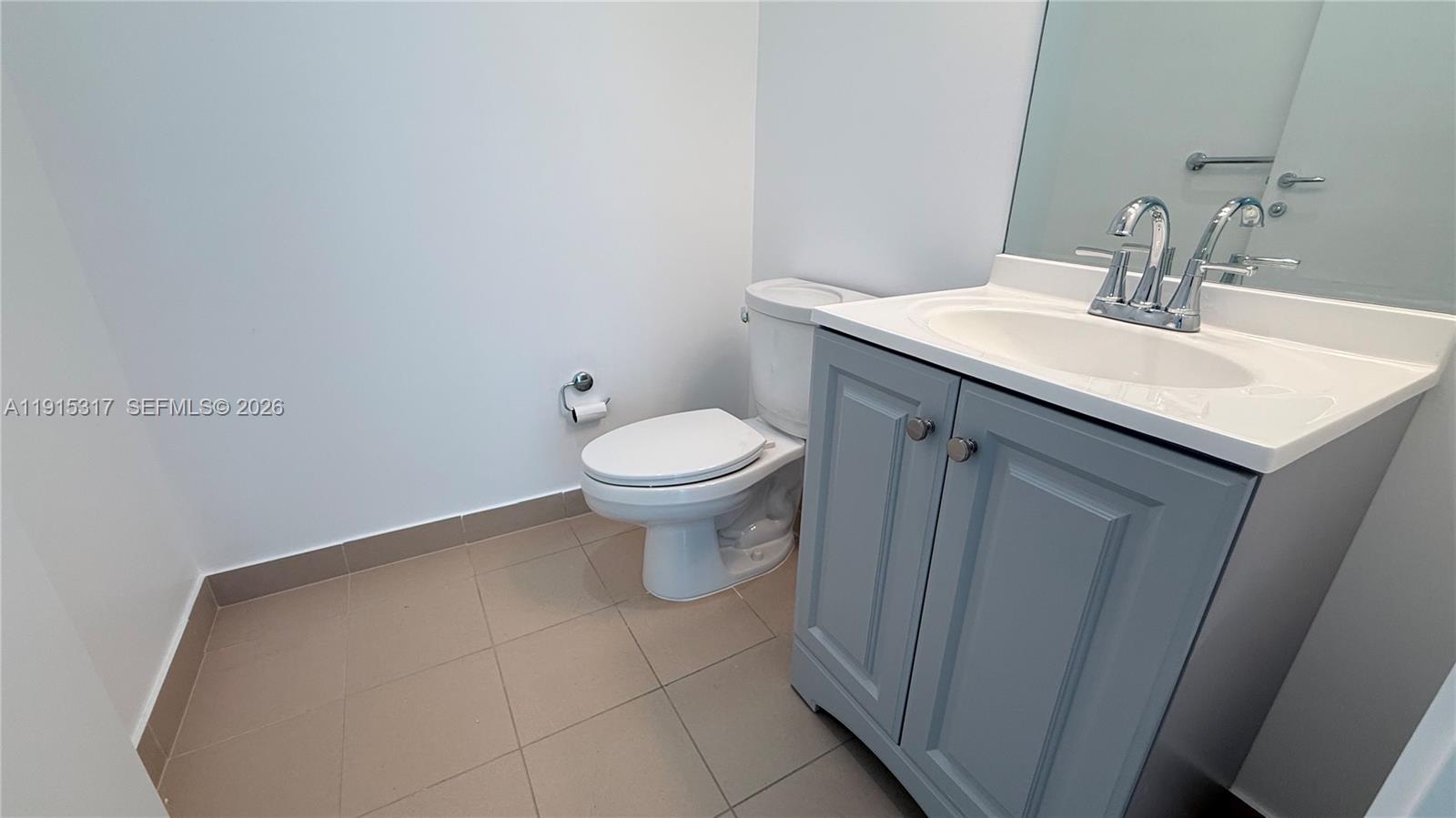 300 S Biscayne Boulevard T-2407 Property Photo 25