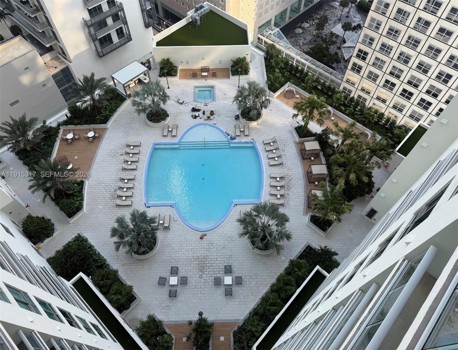300 S Biscayne Boulevard T-2407 Property Photo 31