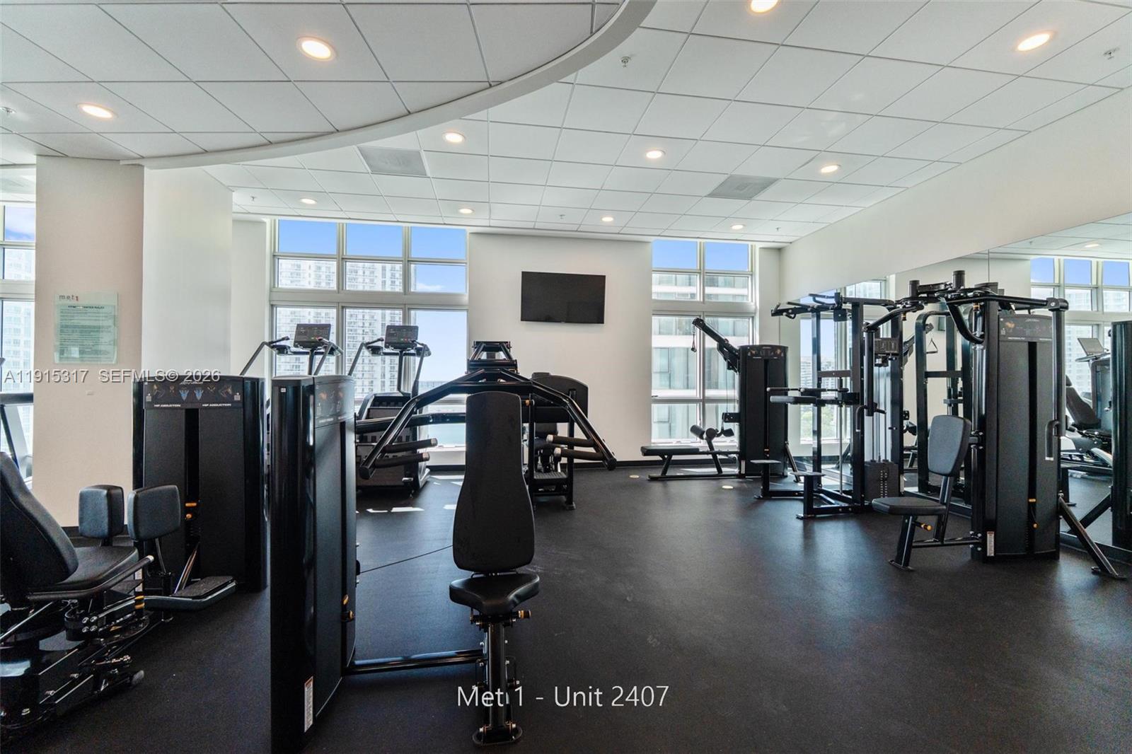 300 S Biscayne Boulevard T-2407 Property Photo 35