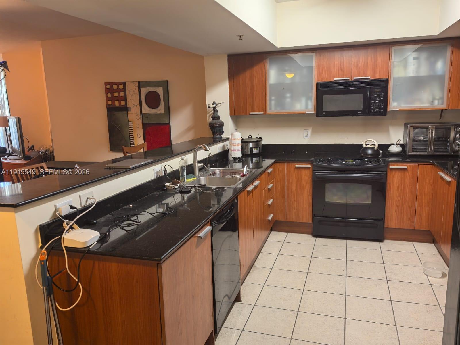 16699 Collins Avenue 1105 Property Photo 6