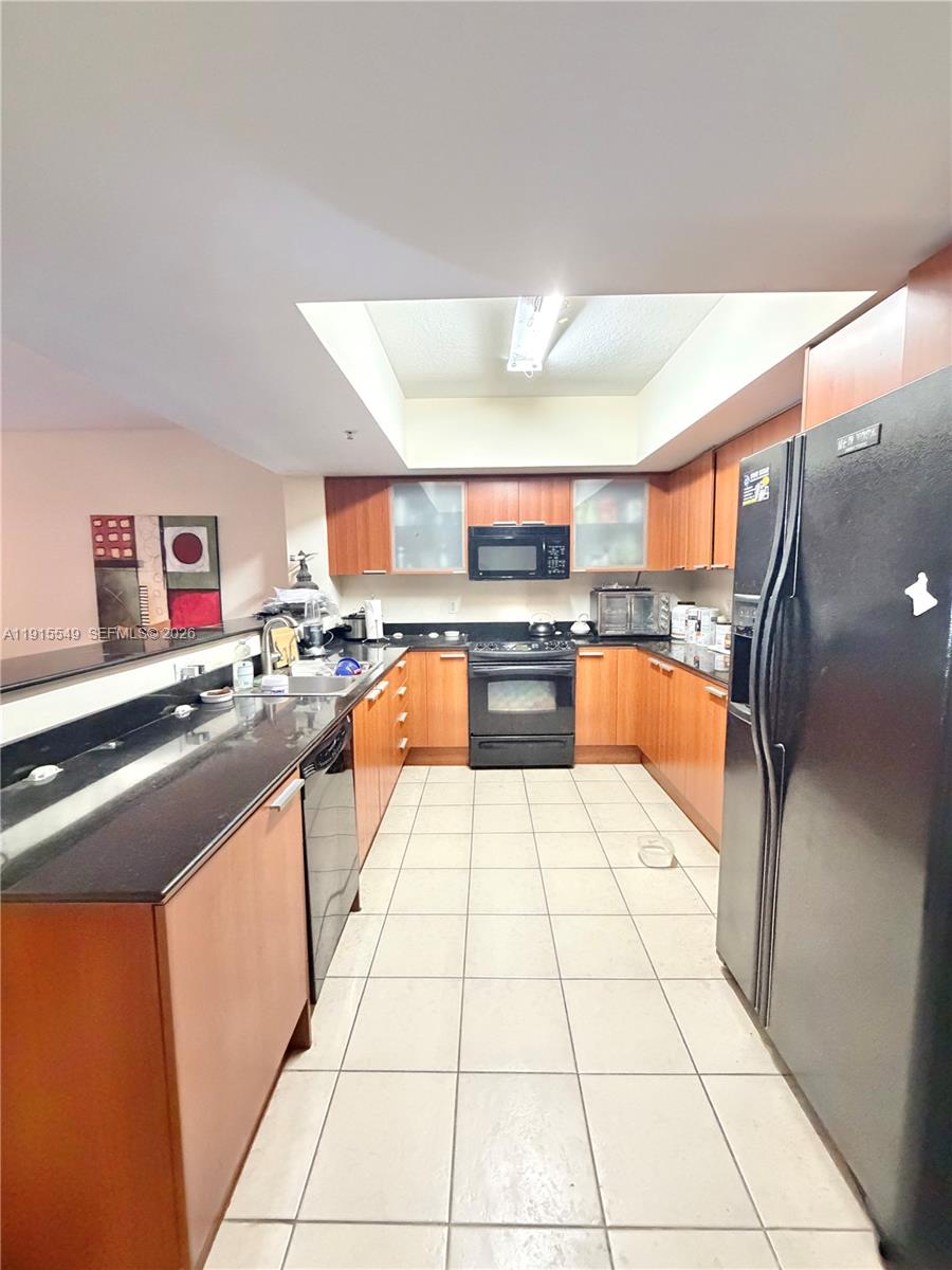 16699 Collins Avenue 1105 Property Photo 7