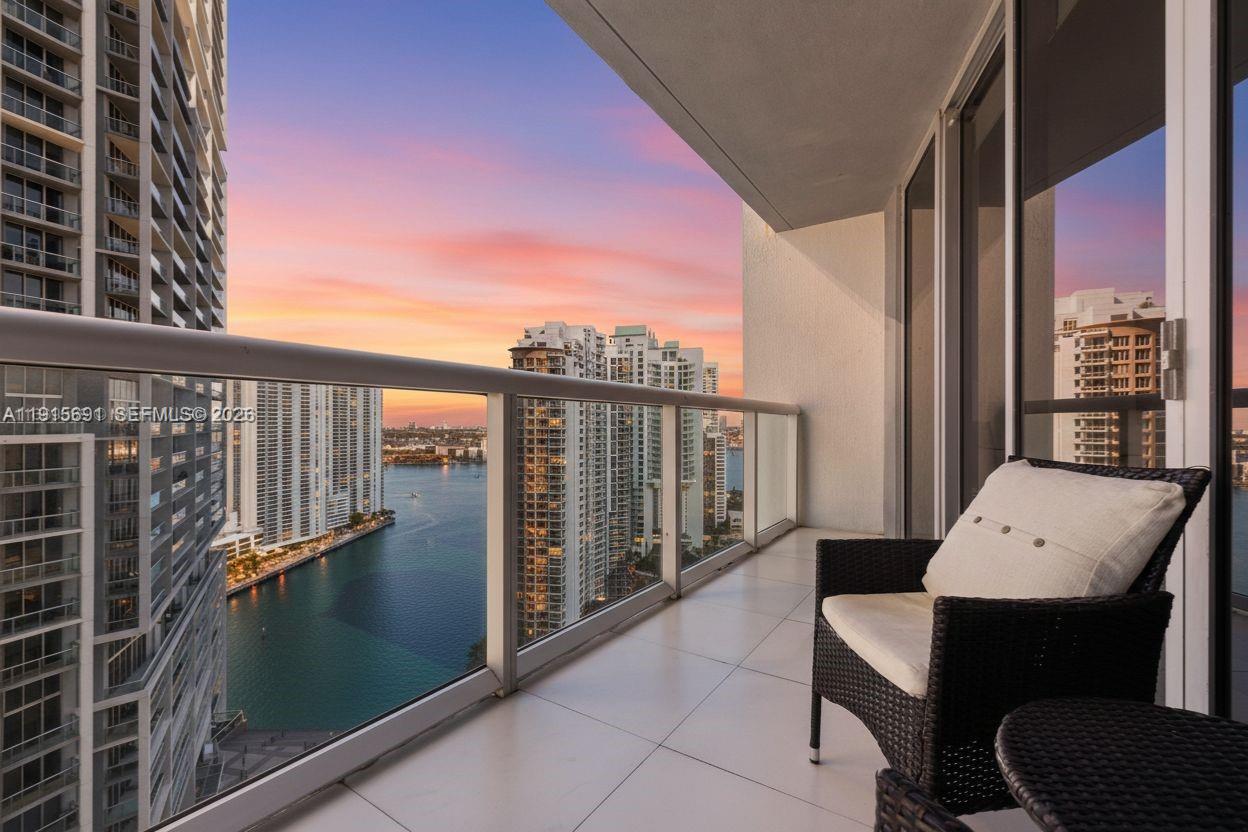 495 Brickell Avenue 2206 Property Photo 1