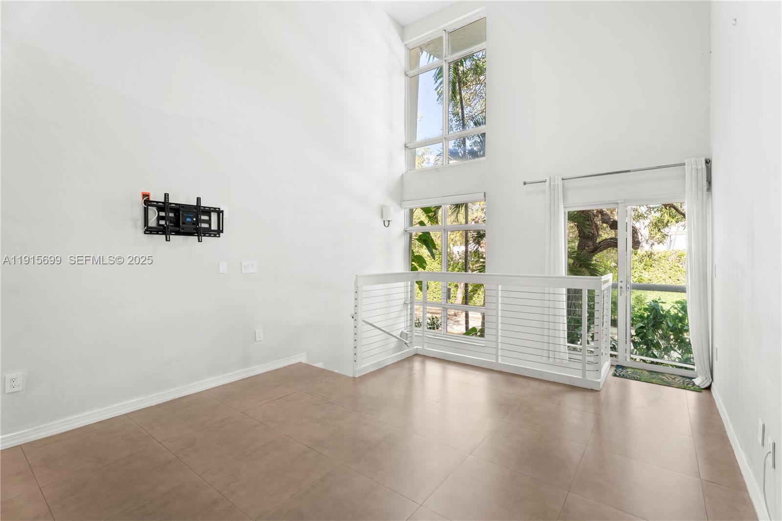 1853 Jefferson Avenue 6 Property Photo 5