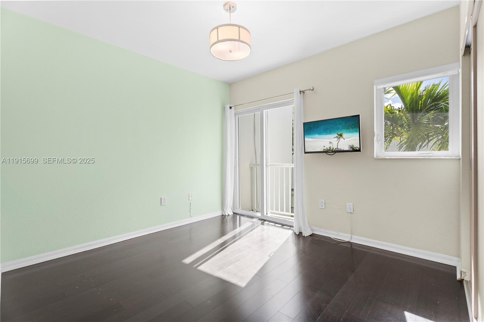 1853 Jefferson Avenue 6 Property Photo 11