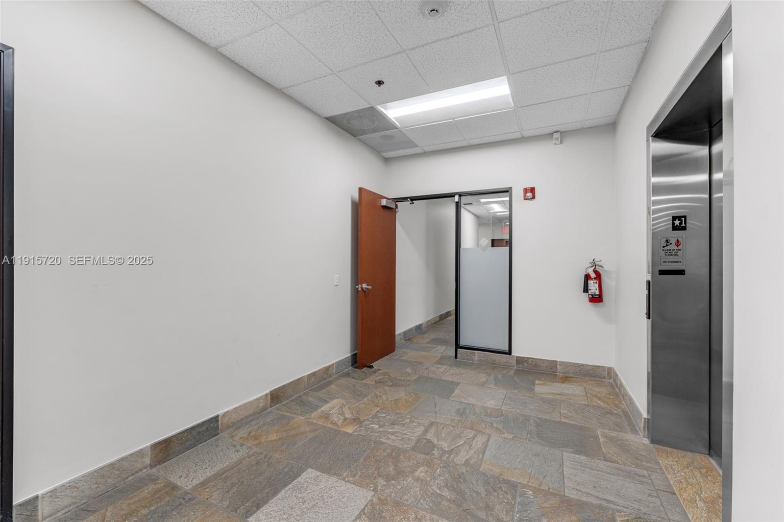 6850 Lyons Technology Circle Property Photo 15