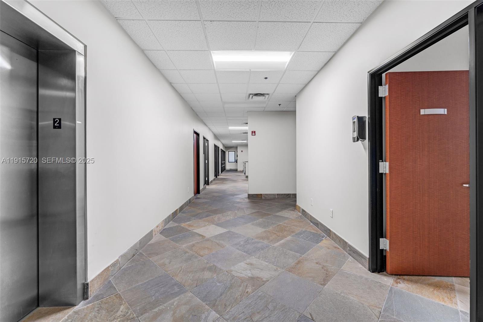 6850 Lyons Technology Circle Property Photo 16