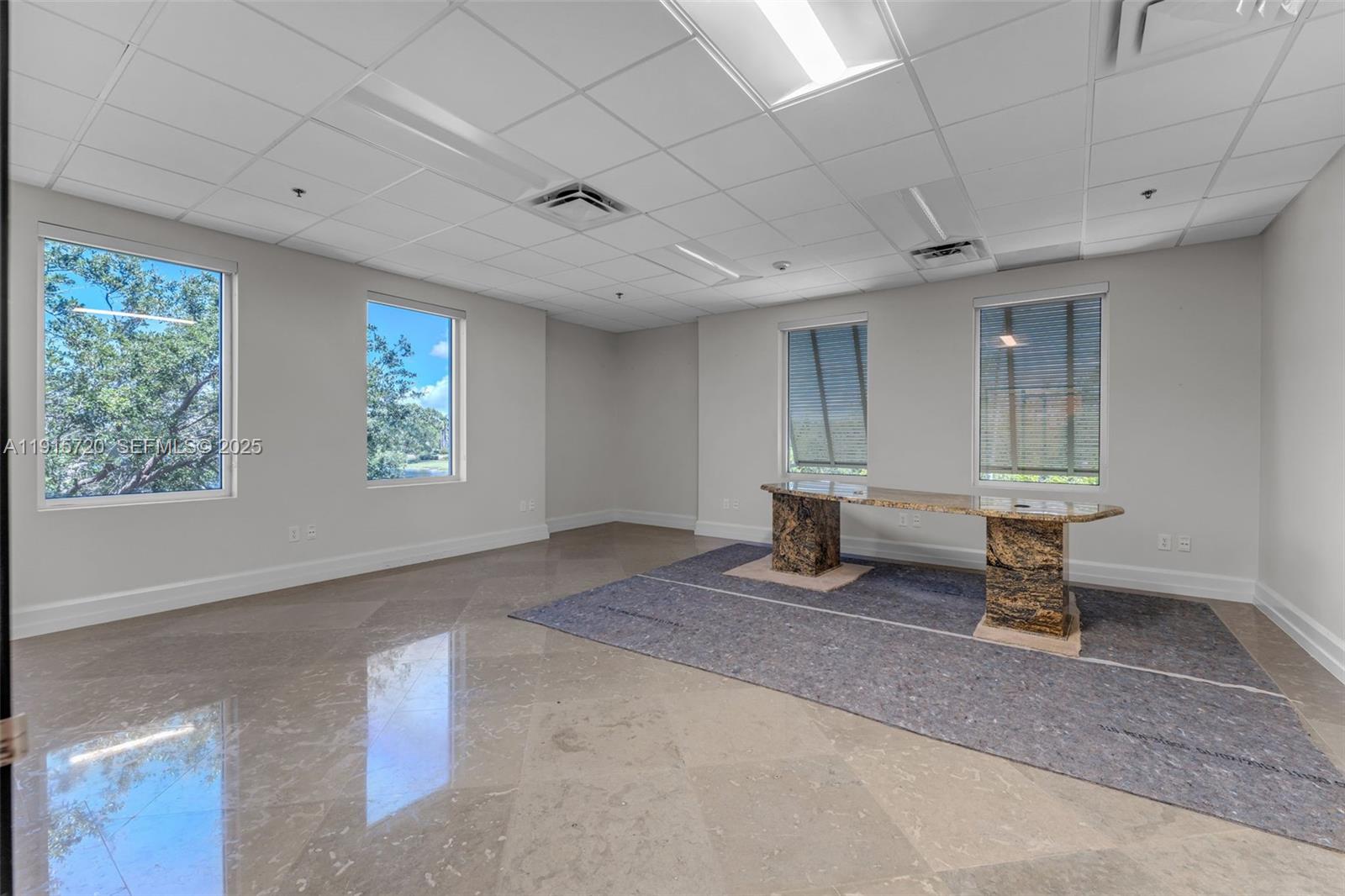 6850 Lyons Technology Circle Property Photo 21