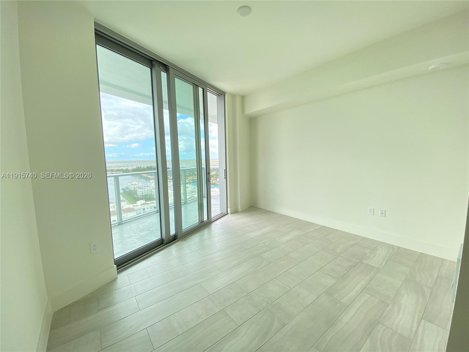 2000 Metropica Way 2104 Property Photo 6
