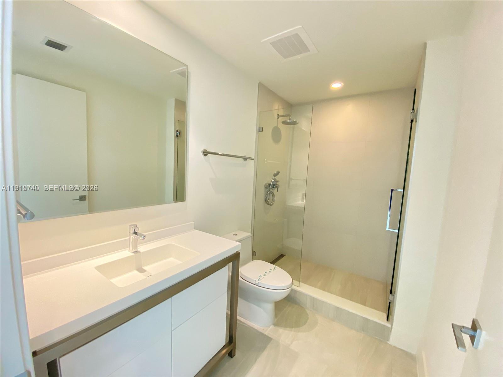 2000 Metropica Way 2104 Property Photo 8