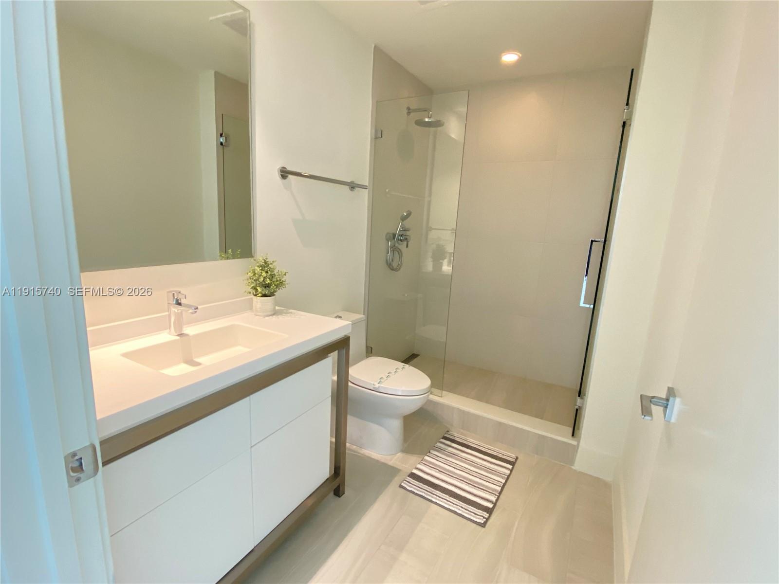 2000 Metropica Way 2104 Property Photo 11