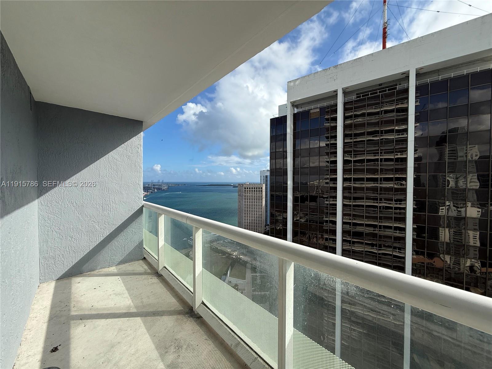 50 Biscayne Boulevard 3911 Property Photo 6