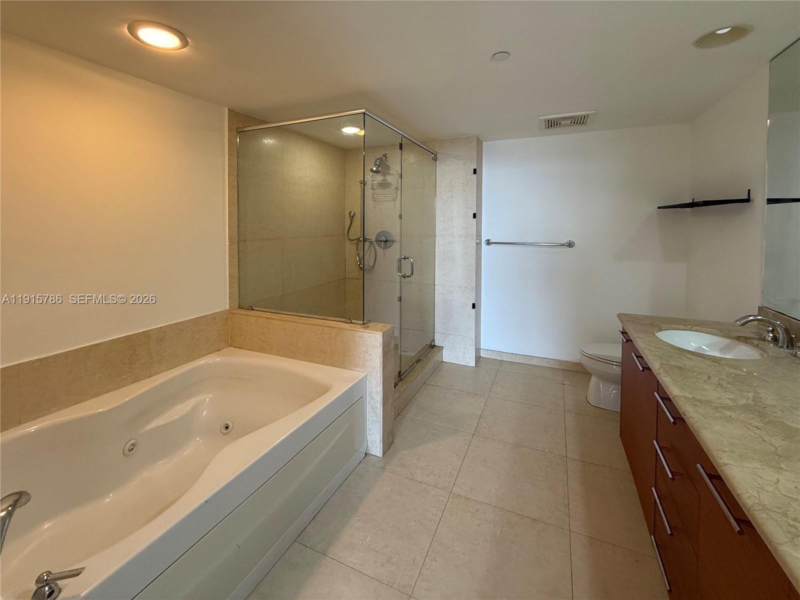 50 Biscayne Boulevard 3911 Property Photo 14