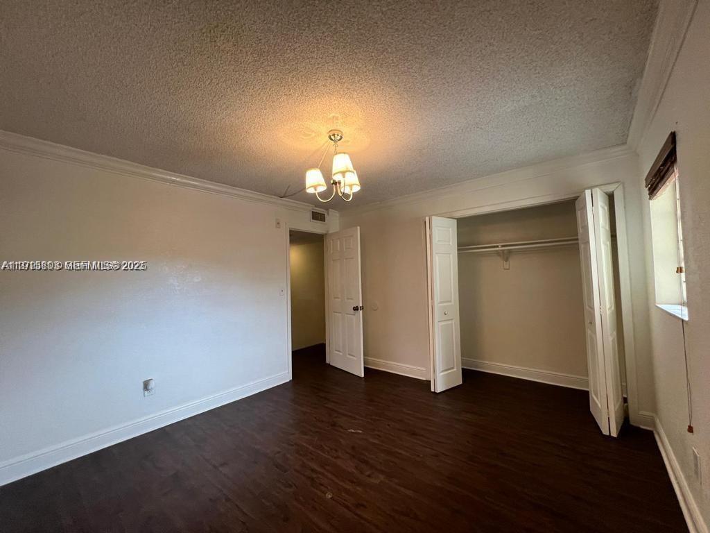 A11915803 Property Photo 5