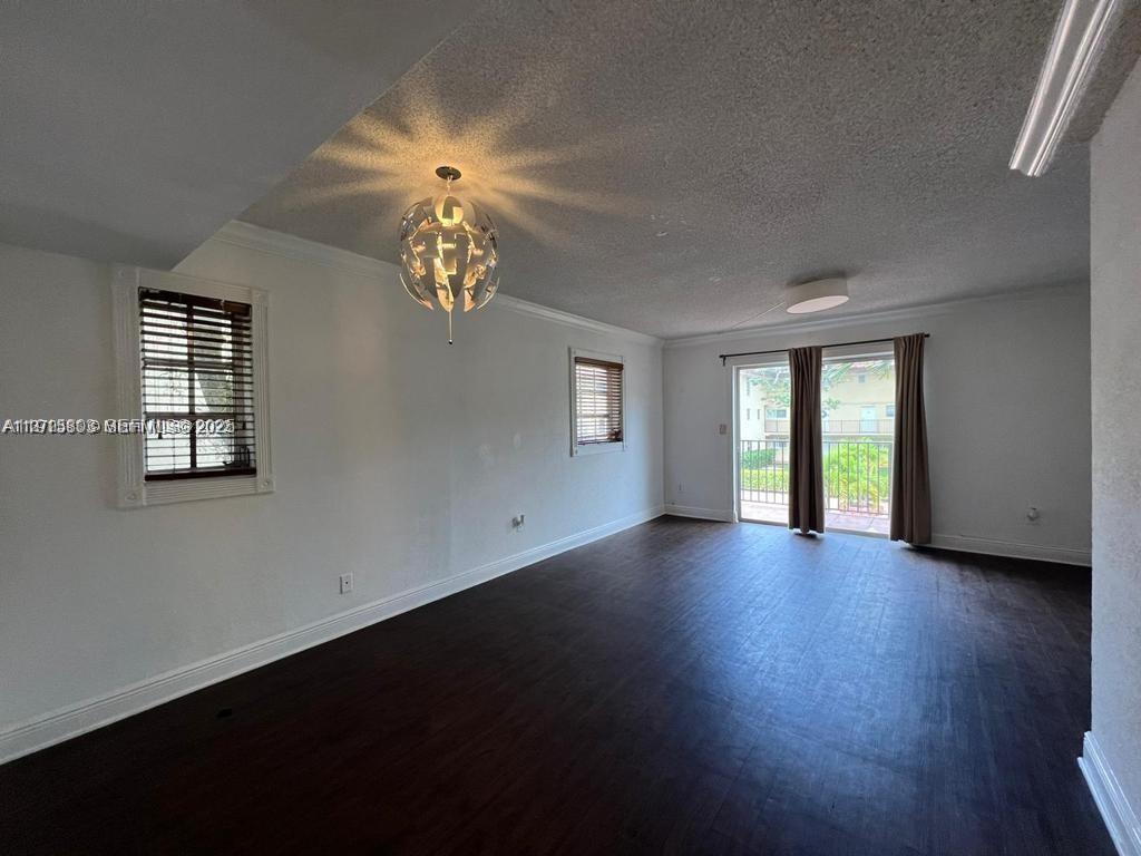 A11915803 Property Photo 8
