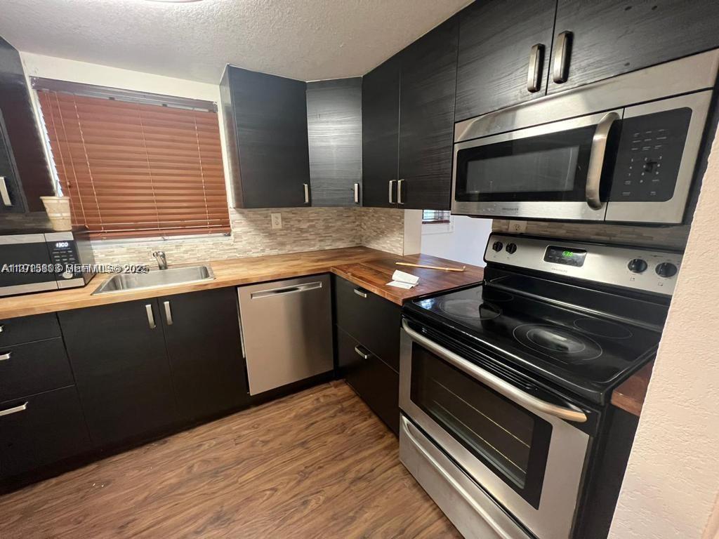 A11915803 Property Photo 9