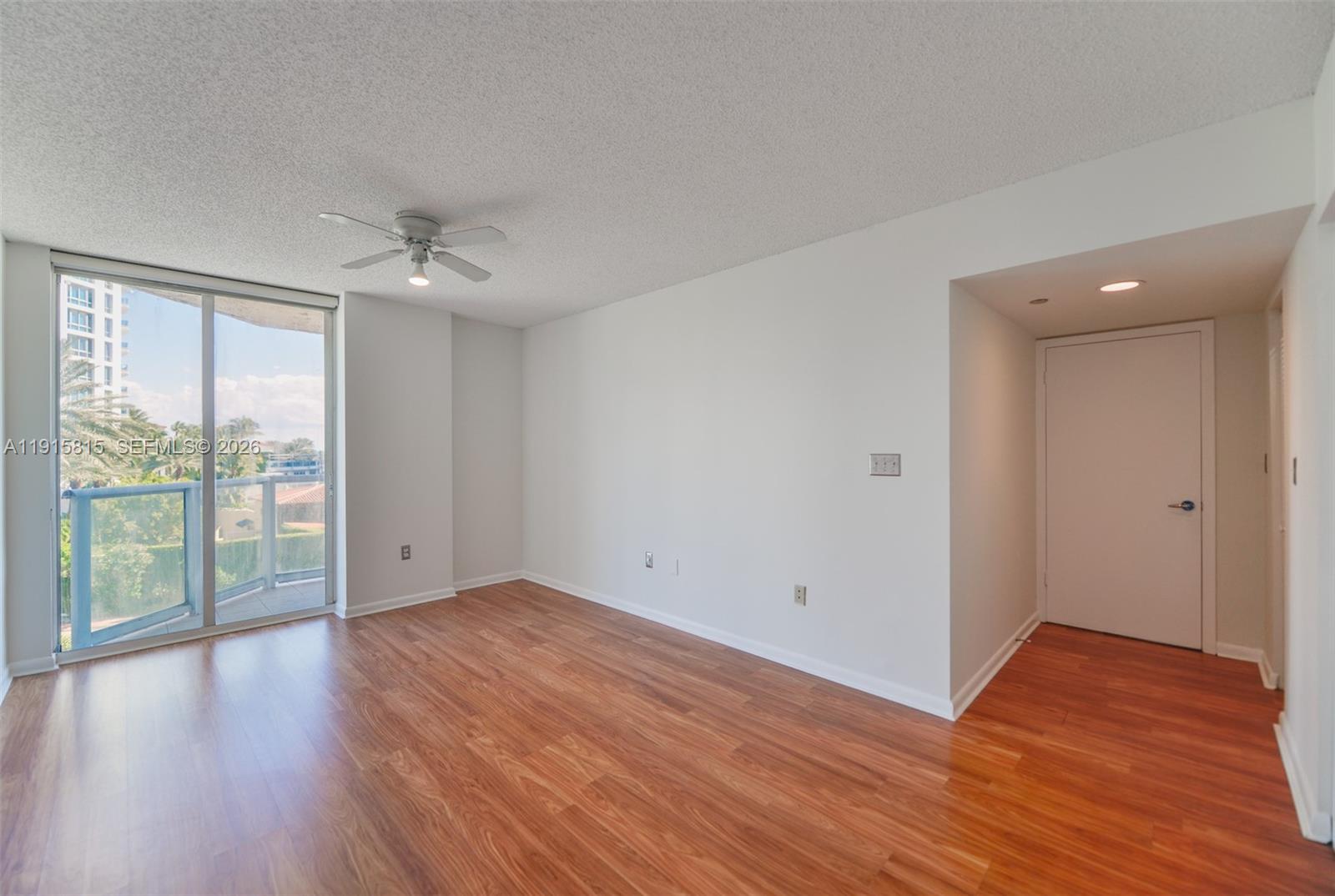 5900 Collins Avenue 506 Property Photo 10