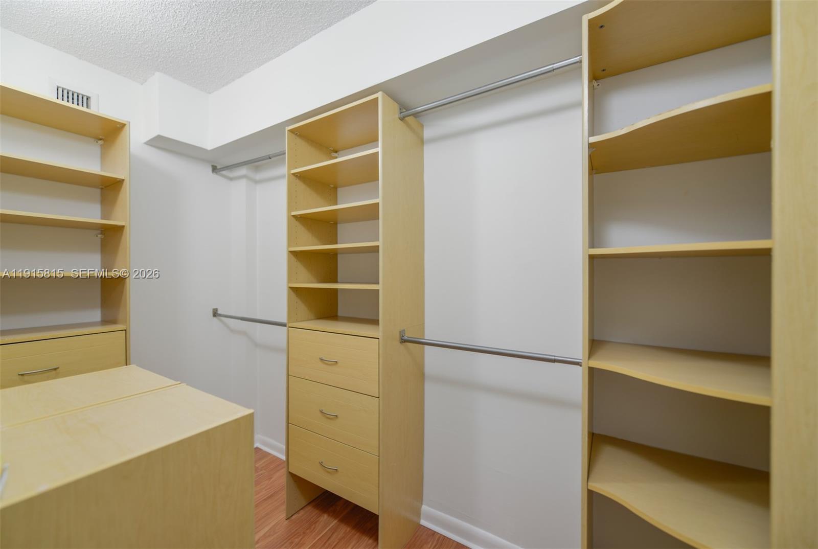 5900 Collins Avenue 506 Property Photo 14