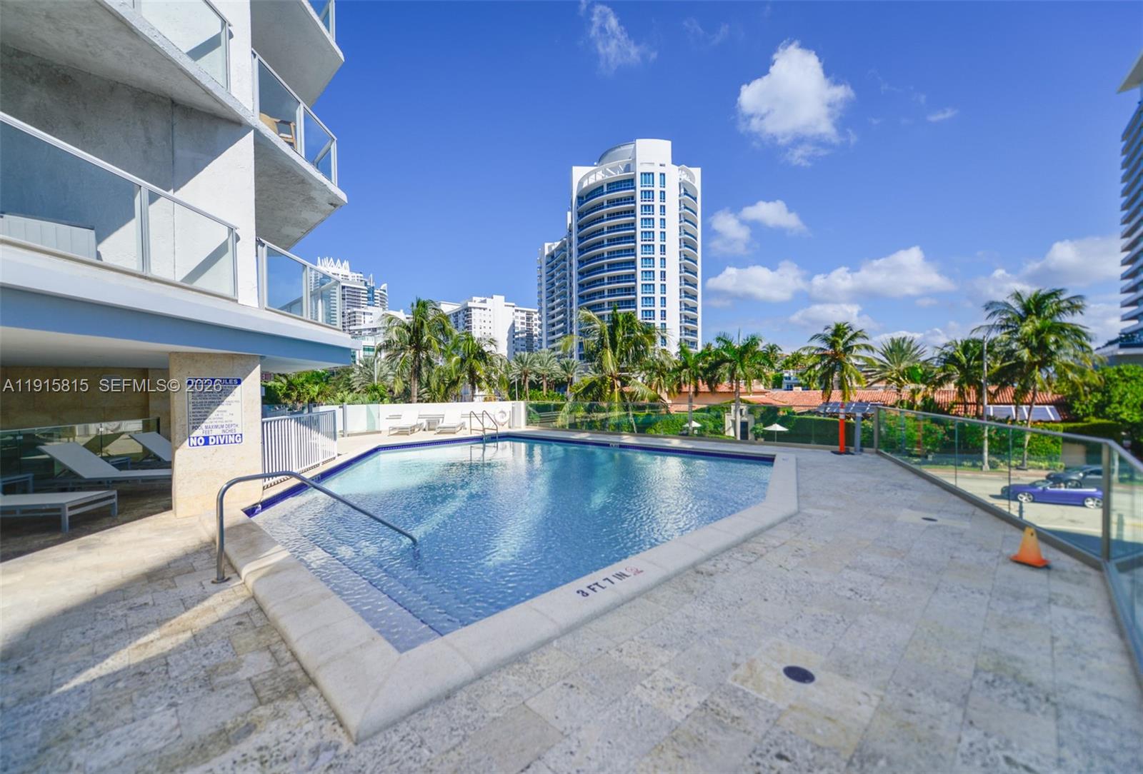 5900 Collins Avenue 506 Property Photo 29