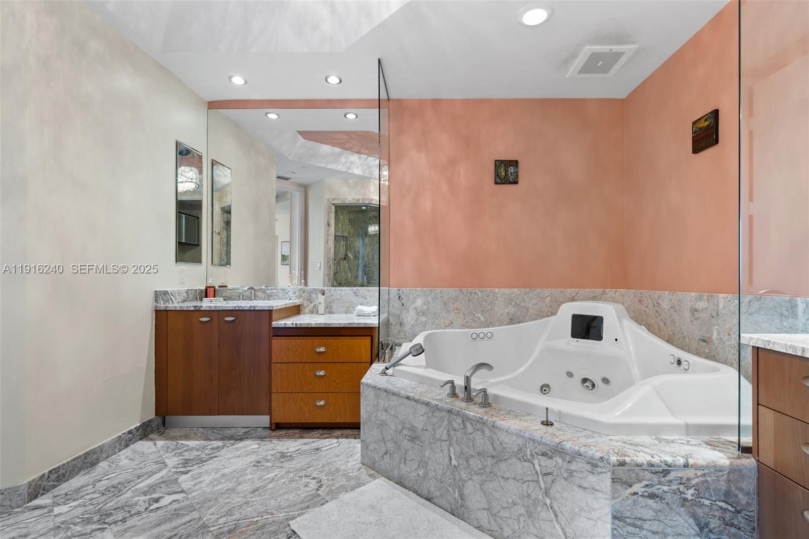 16047 Collins Avenue 1202 Property Photo 11