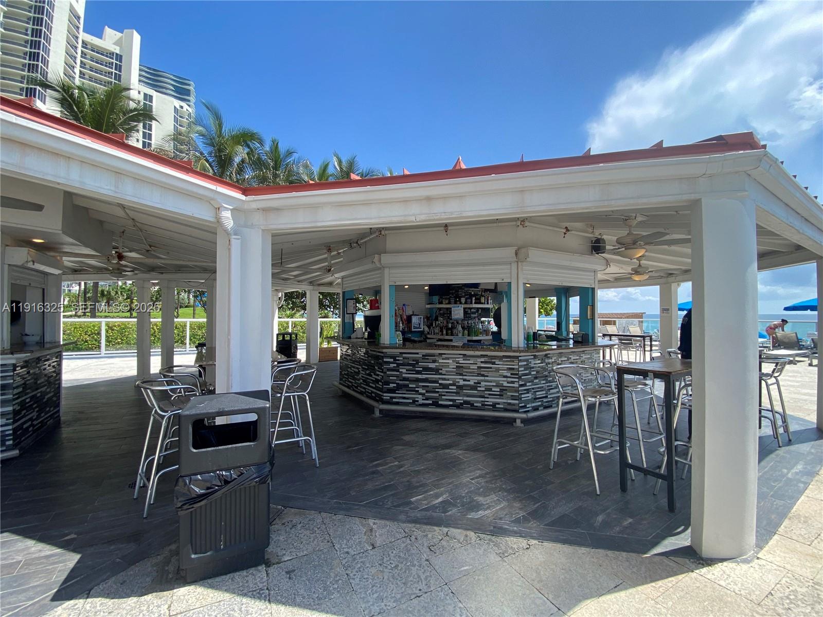 19201 Collins Avenue 733 Property Photo 14