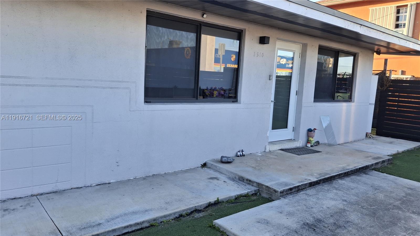 3510 Nw 33rd Avenue Property Photo 2