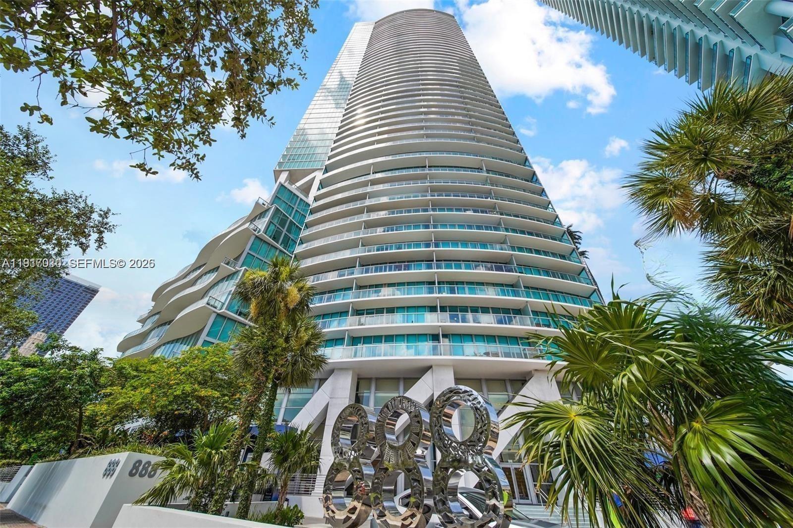 888 Biscayne Boulevard 2904 Property Photo 2