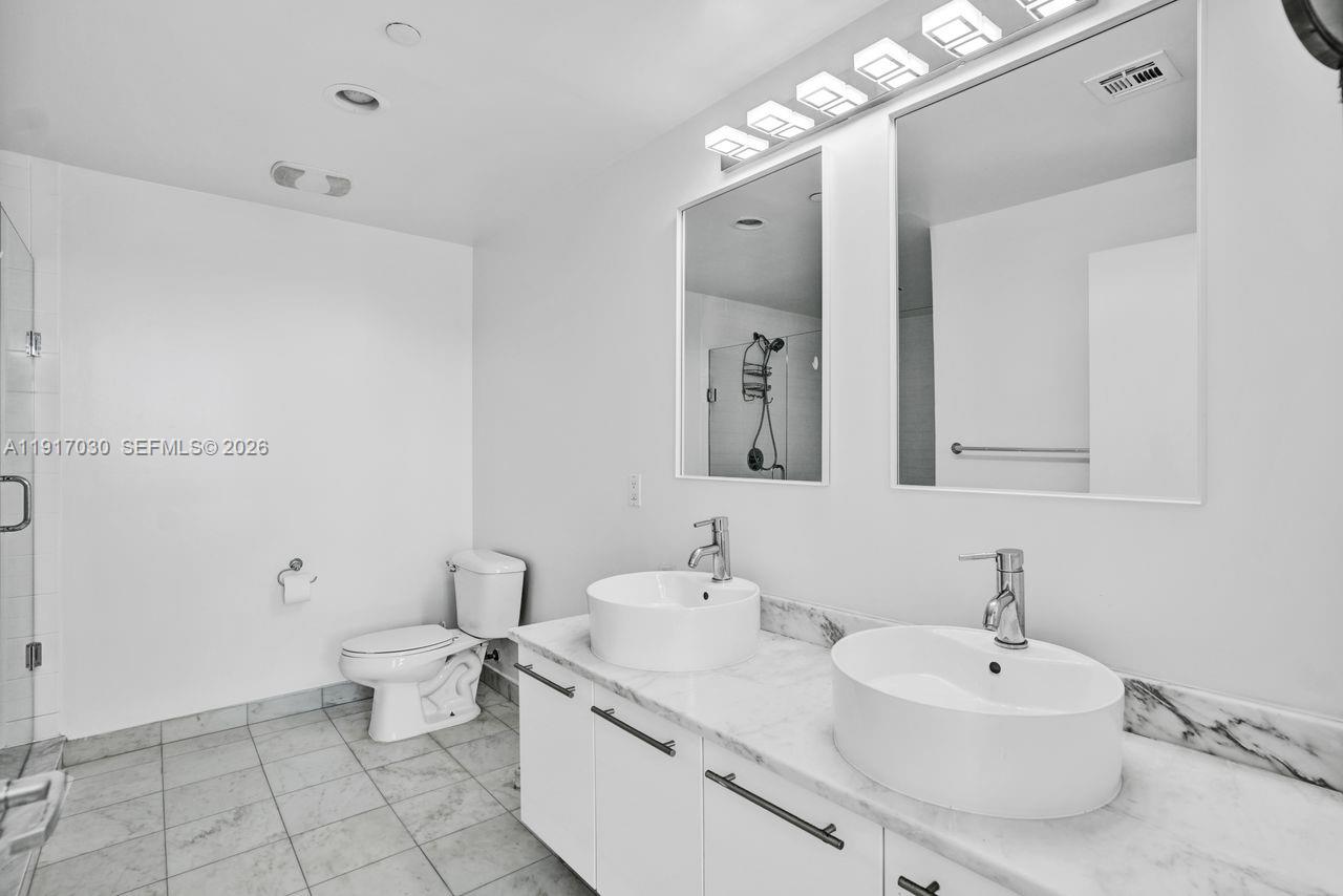 888 Biscayne Boulevard 2904 Property Photo 11