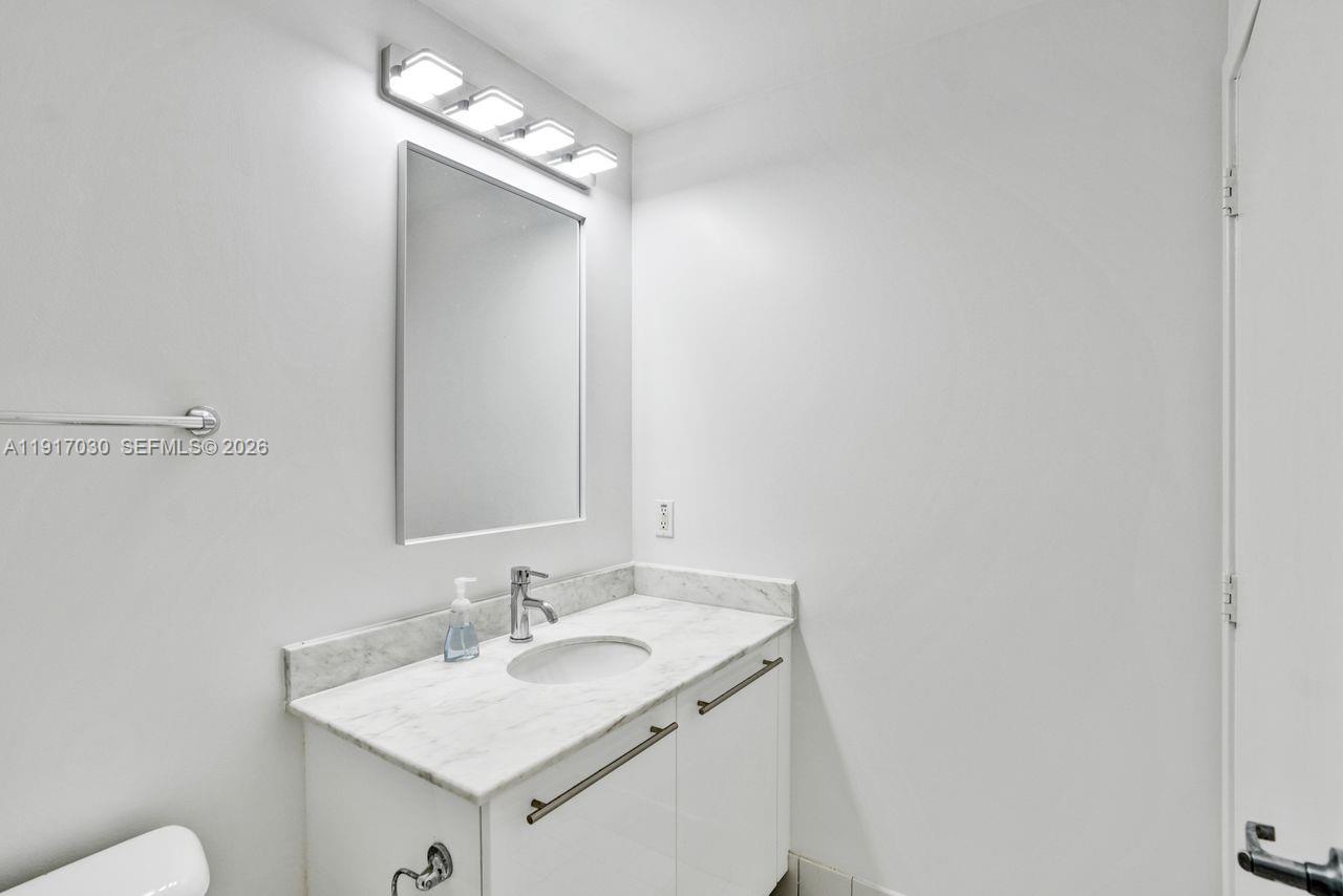 888 Biscayne Boulevard 2904 Property Photo 19