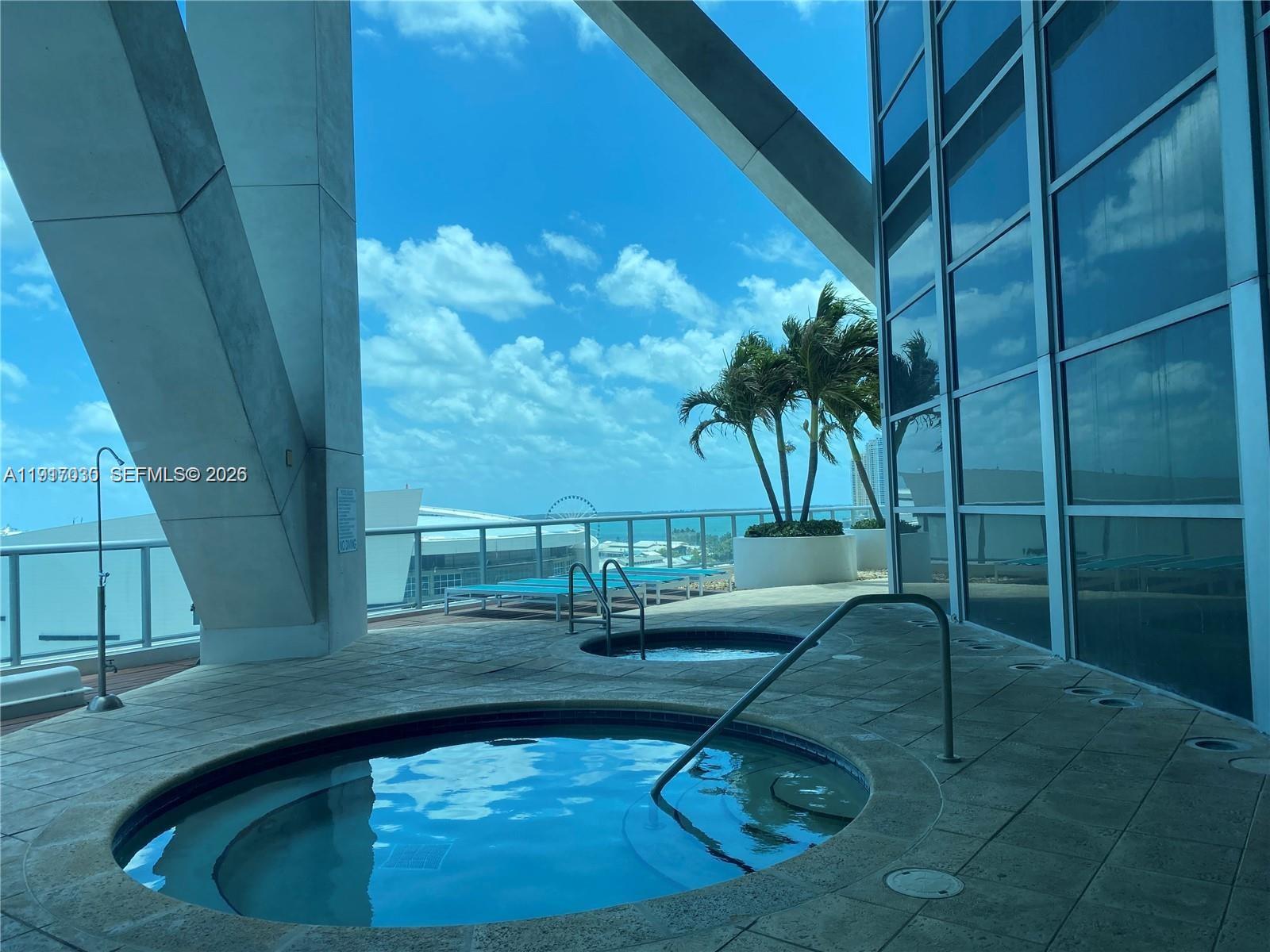 888 Biscayne Boulevard 2904 Property Photo 22