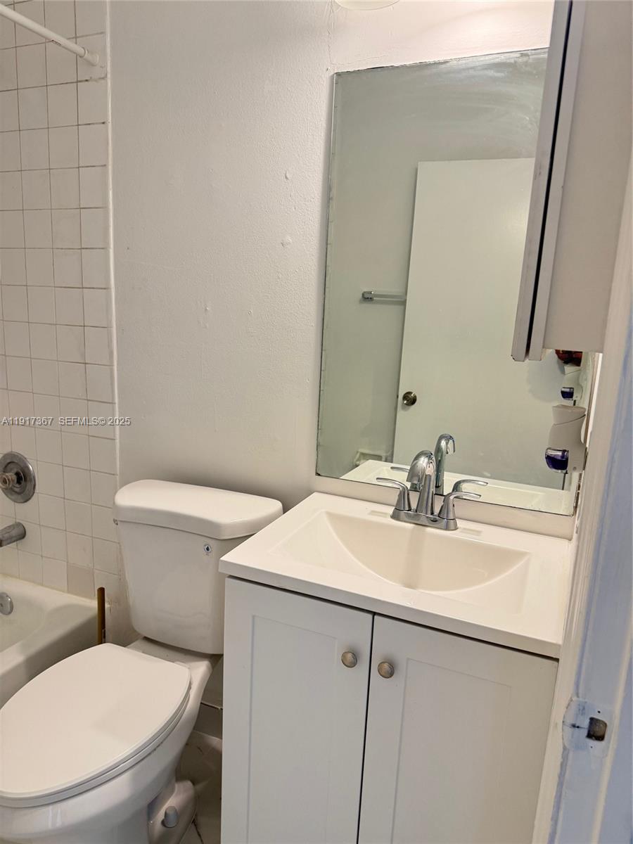 8419 Sw 209th Street Property Photo 17