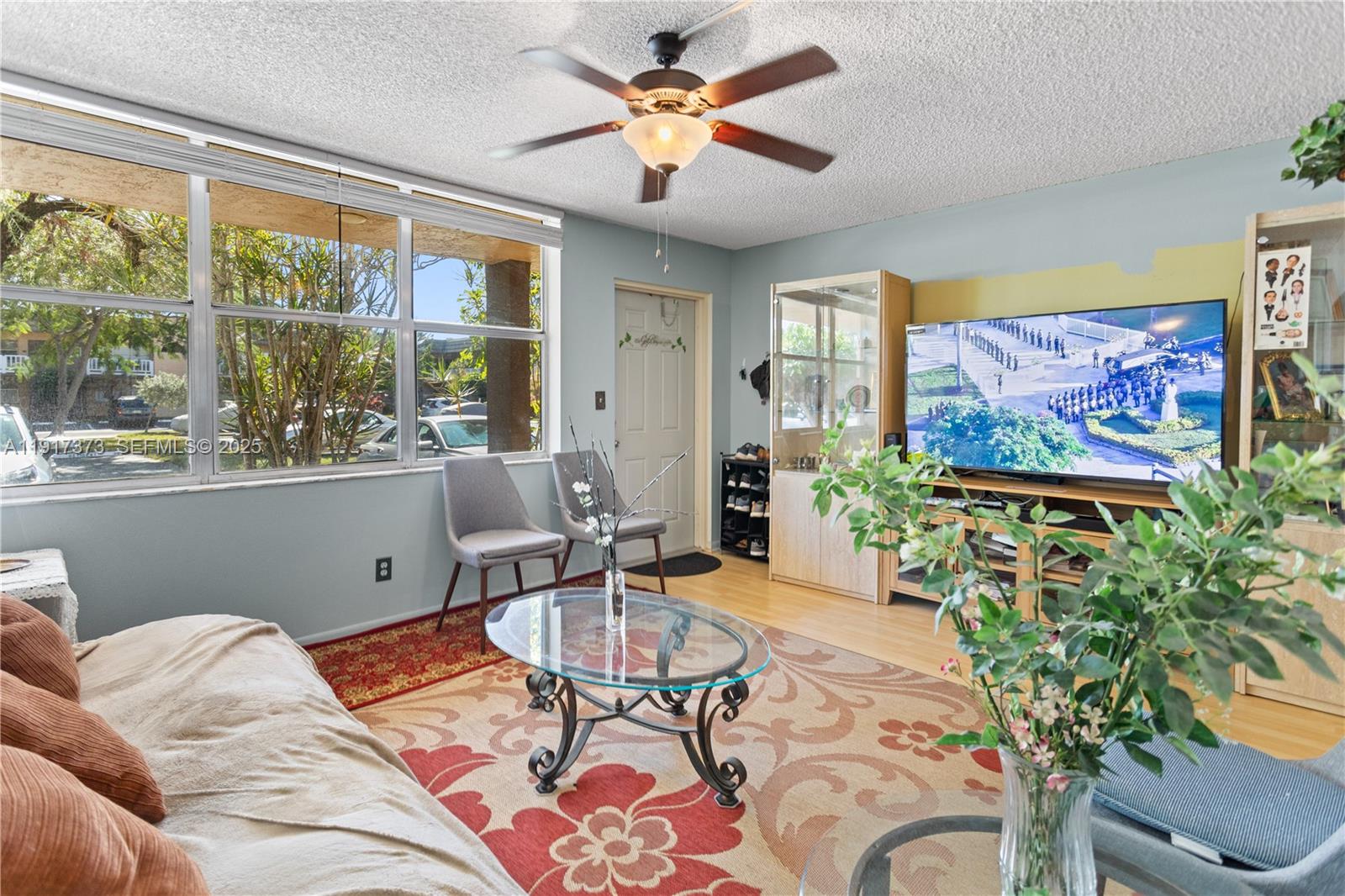9121 Sunrise Lakes Boulevard 104 Property Photo 5