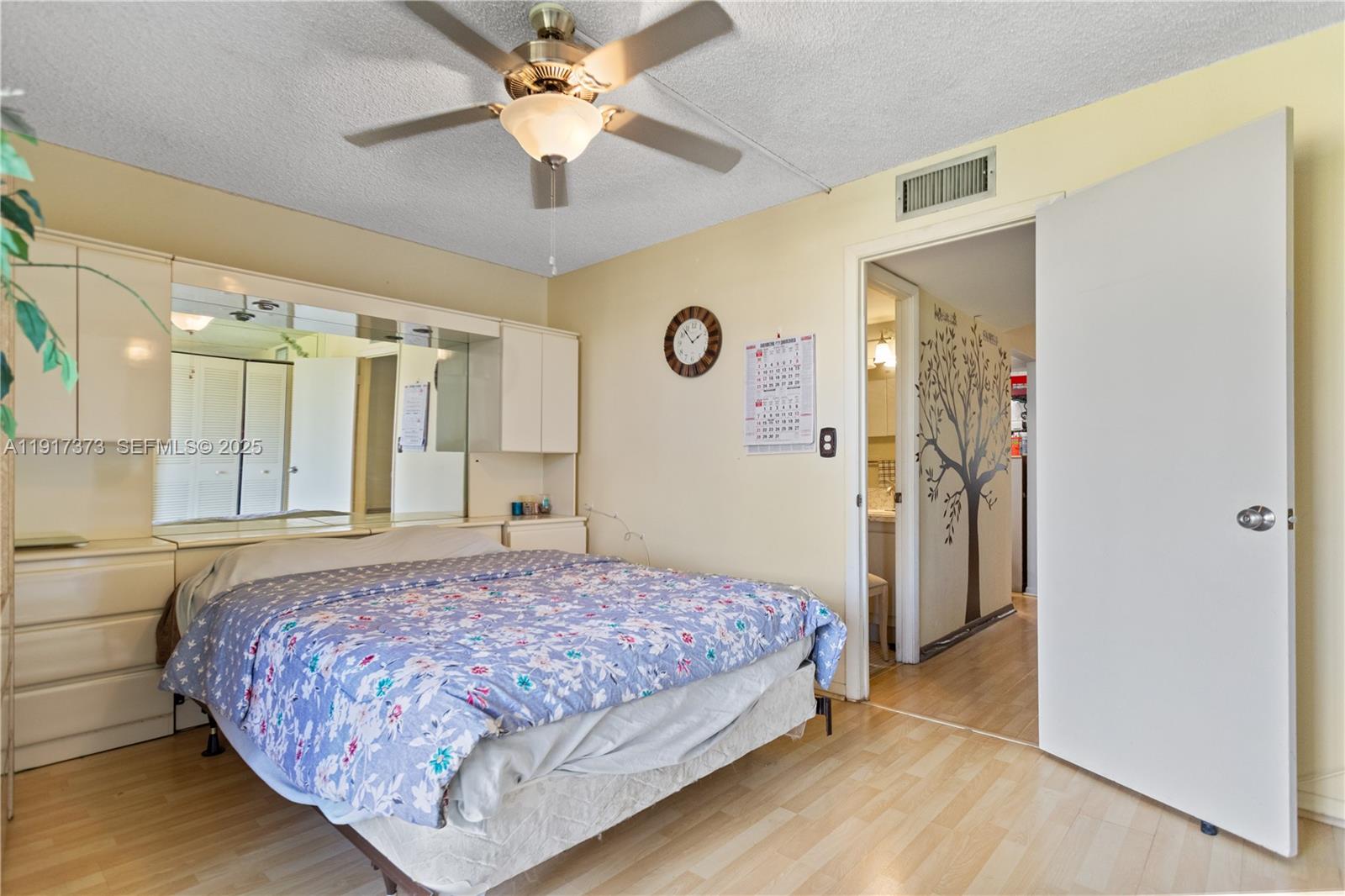 9121 Sunrise Lakes Boulevard 104 Property Photo 8