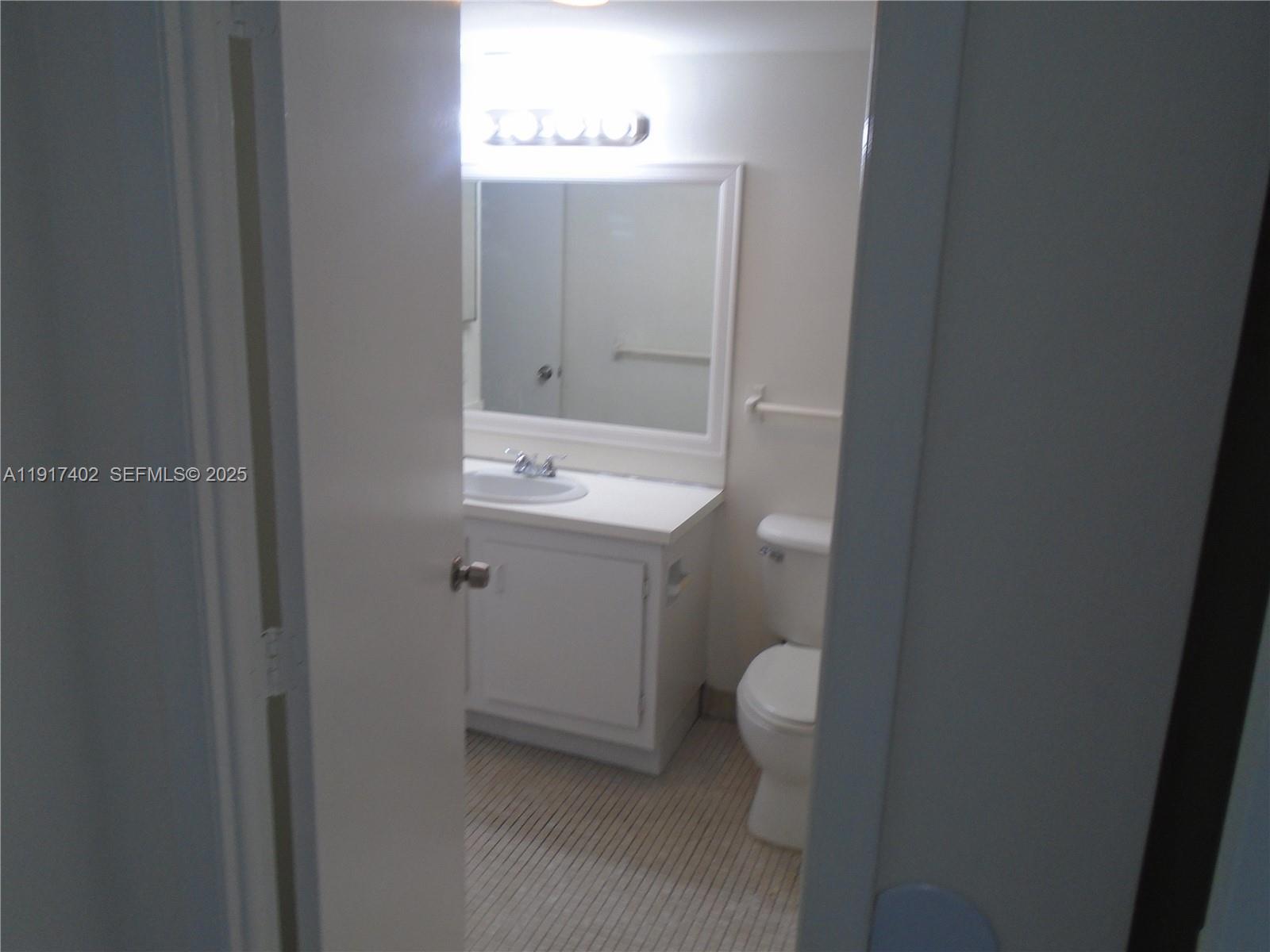 4174 Inverrary Drive 1004 Property Photo 24