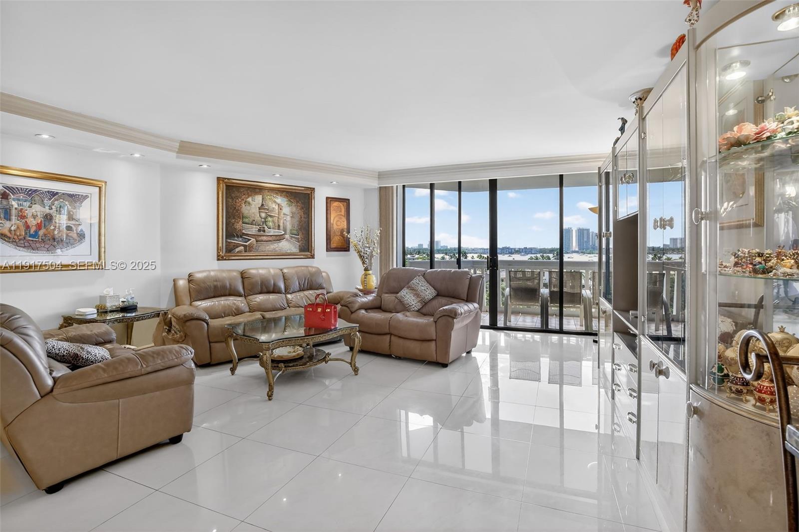 1000 Island Boulevard 602 Property Photo 1
