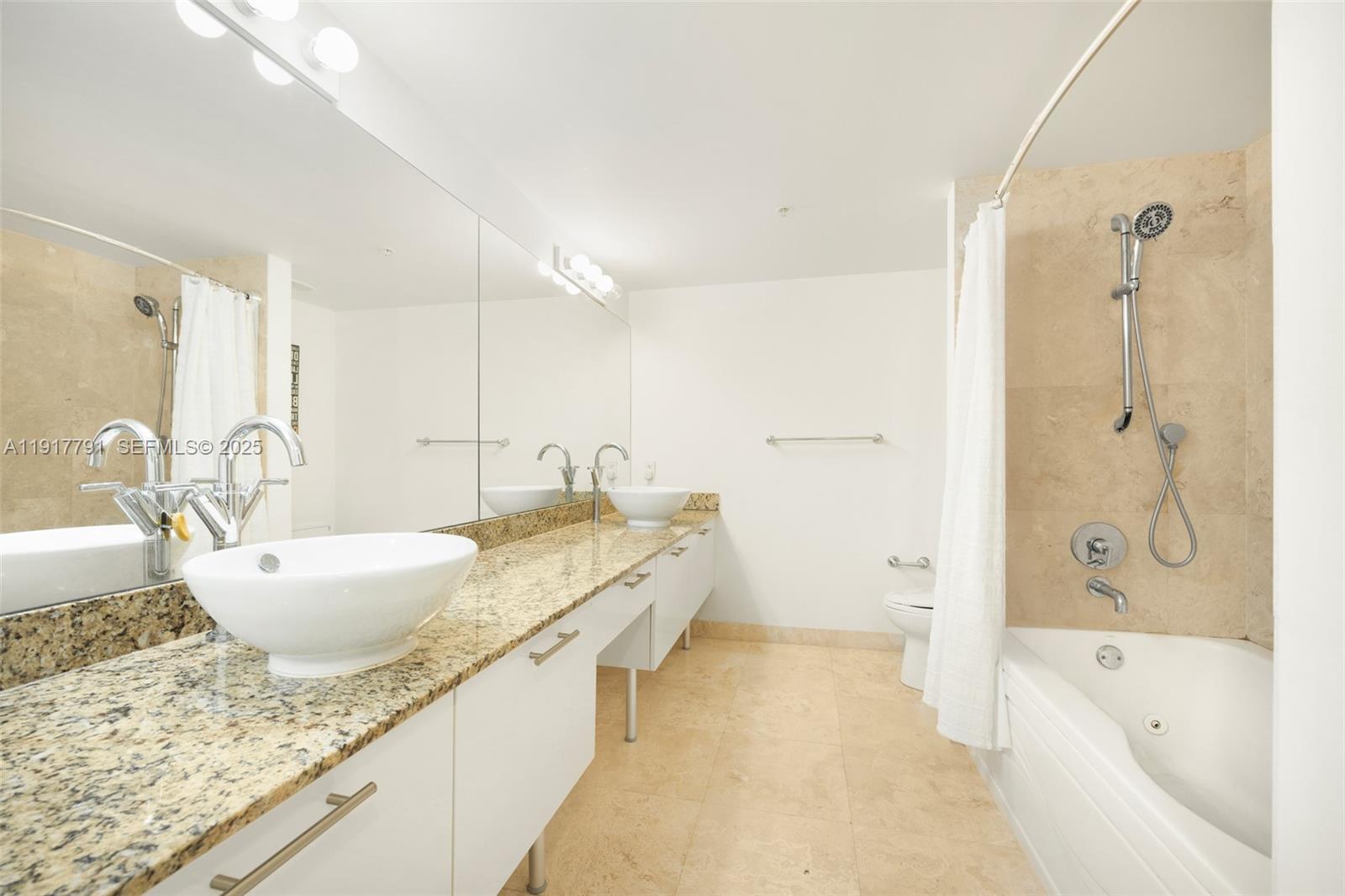 41 Se 5th Street 1210 Property Photo 14