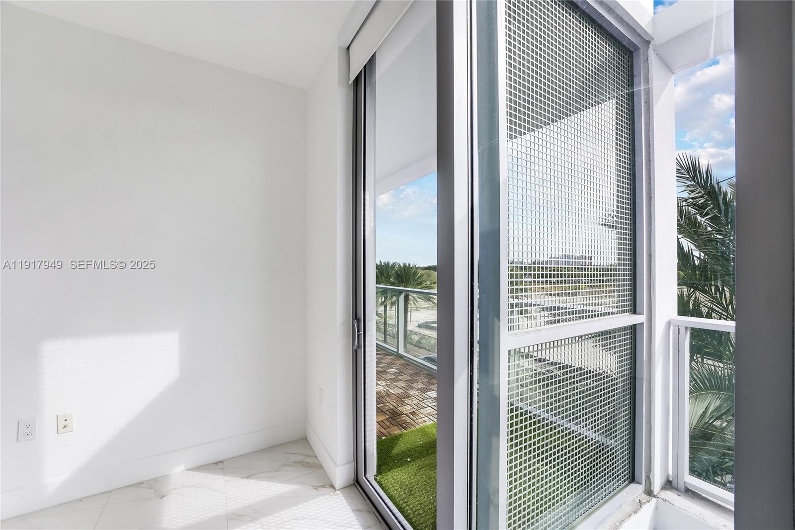 2000 Metropica Way 306 Property Photo 6