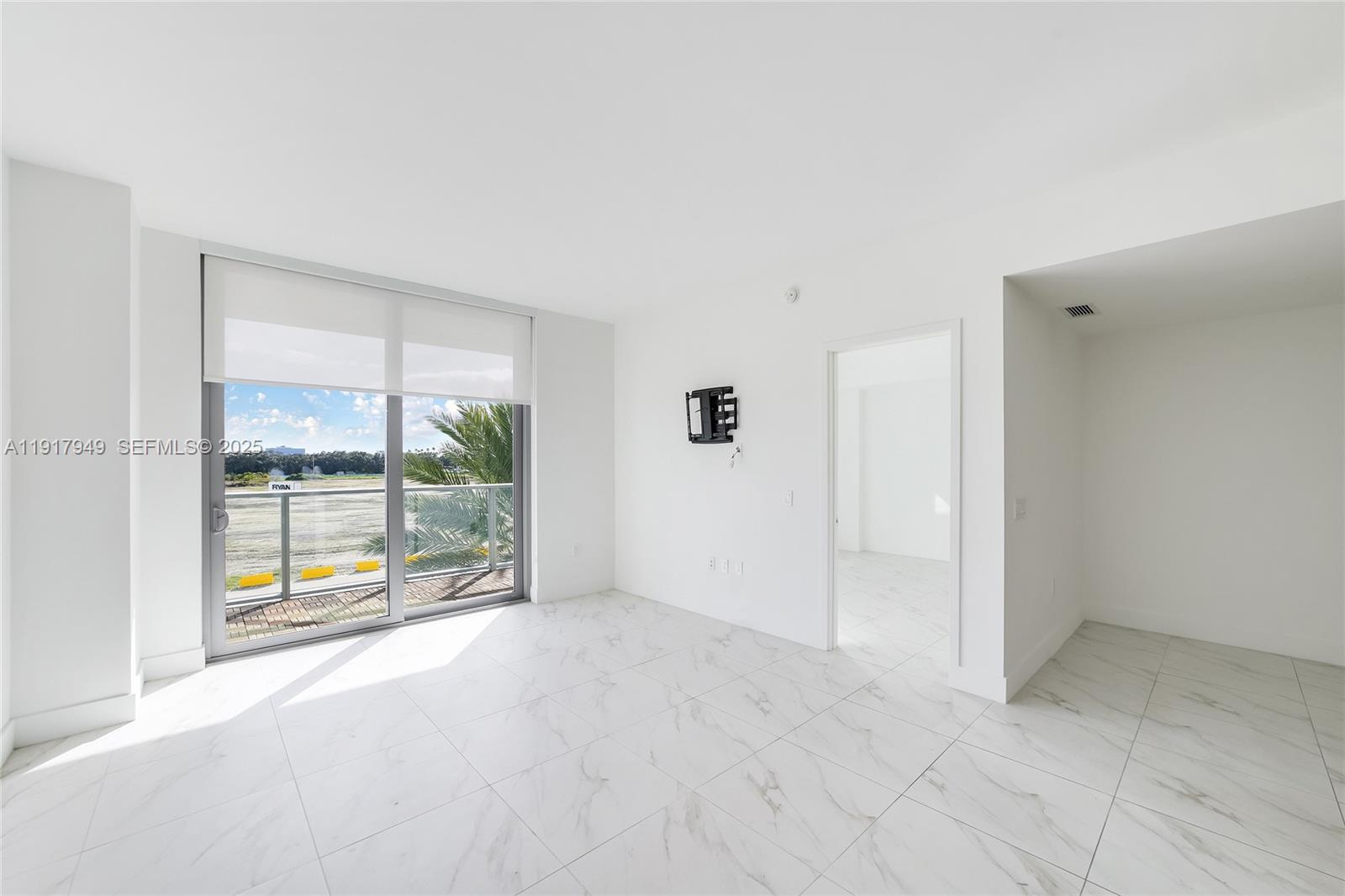 2000 Metropica Way 306 Property Photo 9