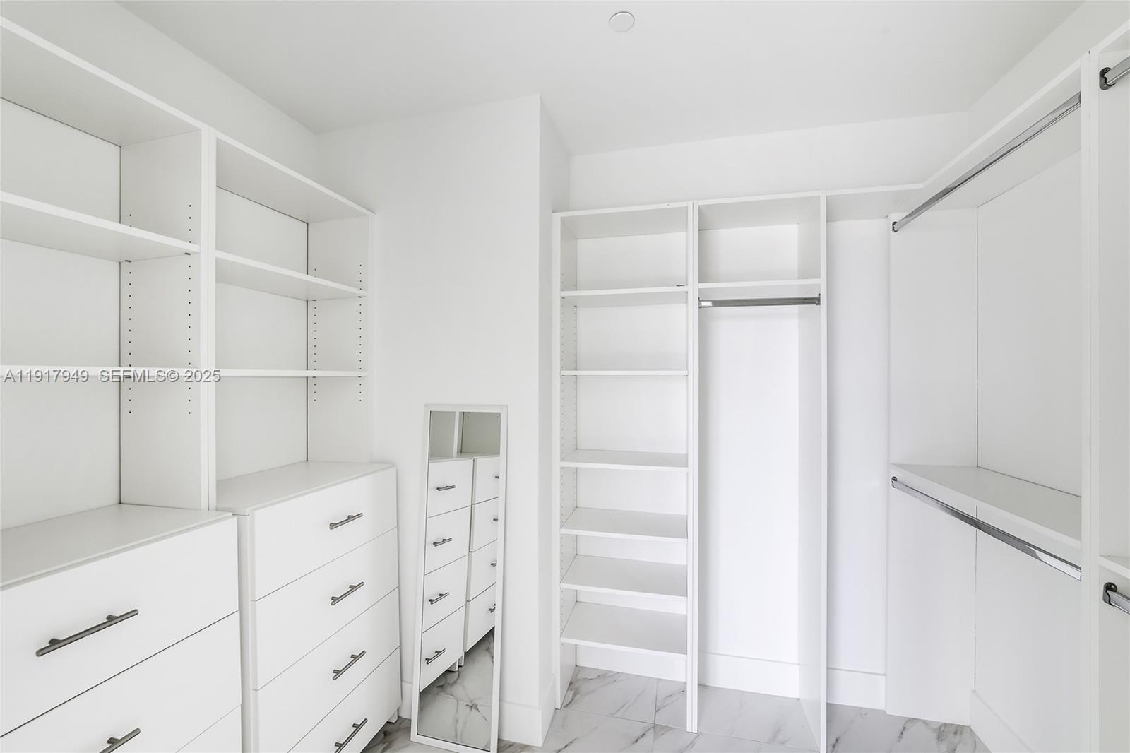 2000 Metropica Way 306 Property Photo 16
