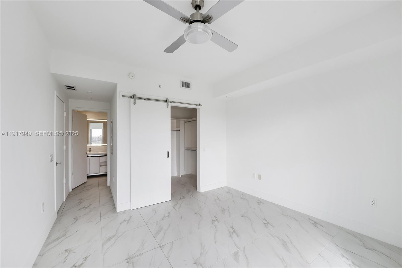 2000 Metropica Way 306 Property Photo 18