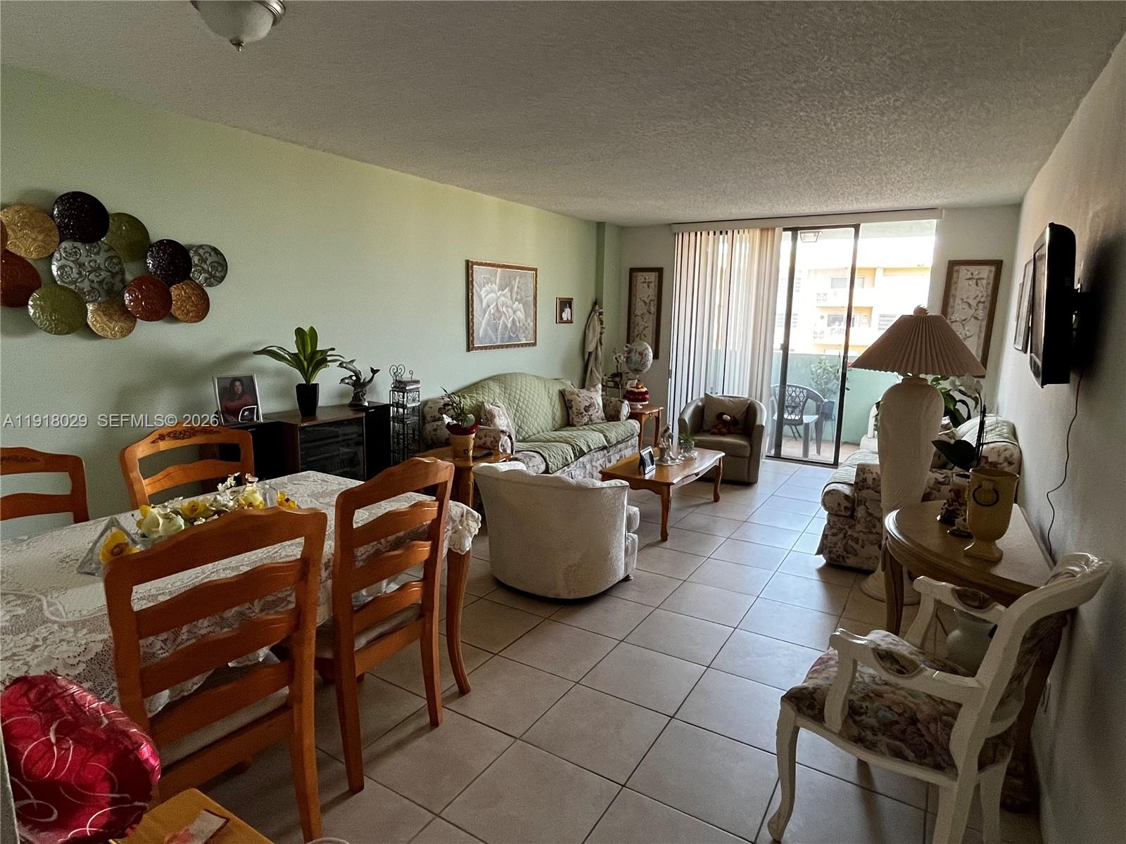 A11918029 Property Photo 6