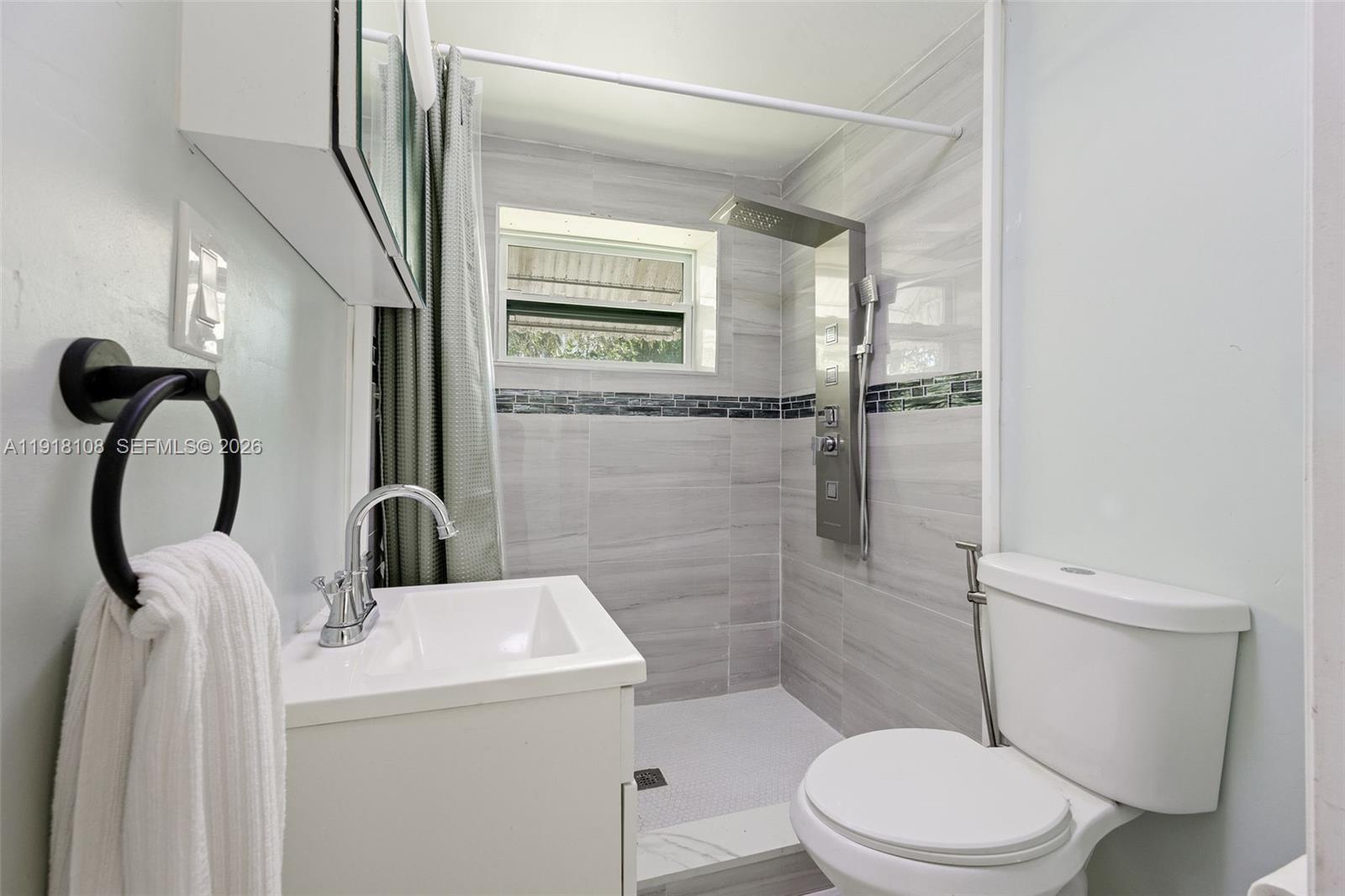 1464 Sw 29th Avenue Property Photo 11