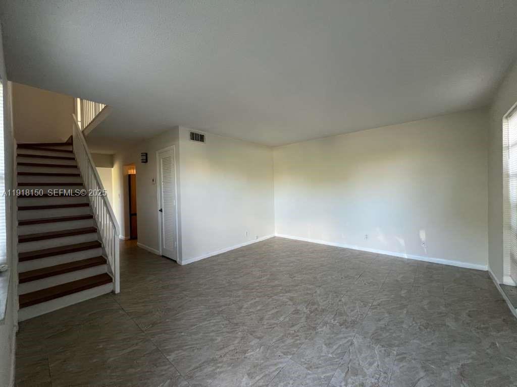 721 Se 1st Way B18 Property Photo 5