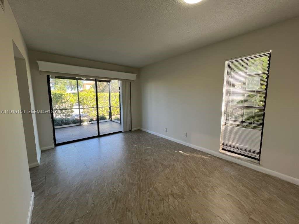 721 Se 1st Way B18 Property Photo 6